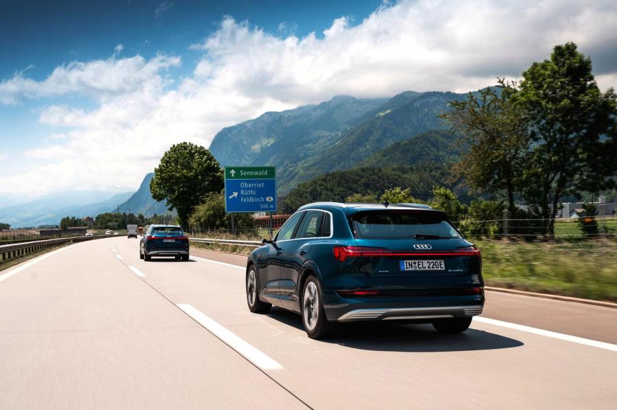  Audi e-tron 55 Quattro 2019 года  (WW) (фото 399 из 452)